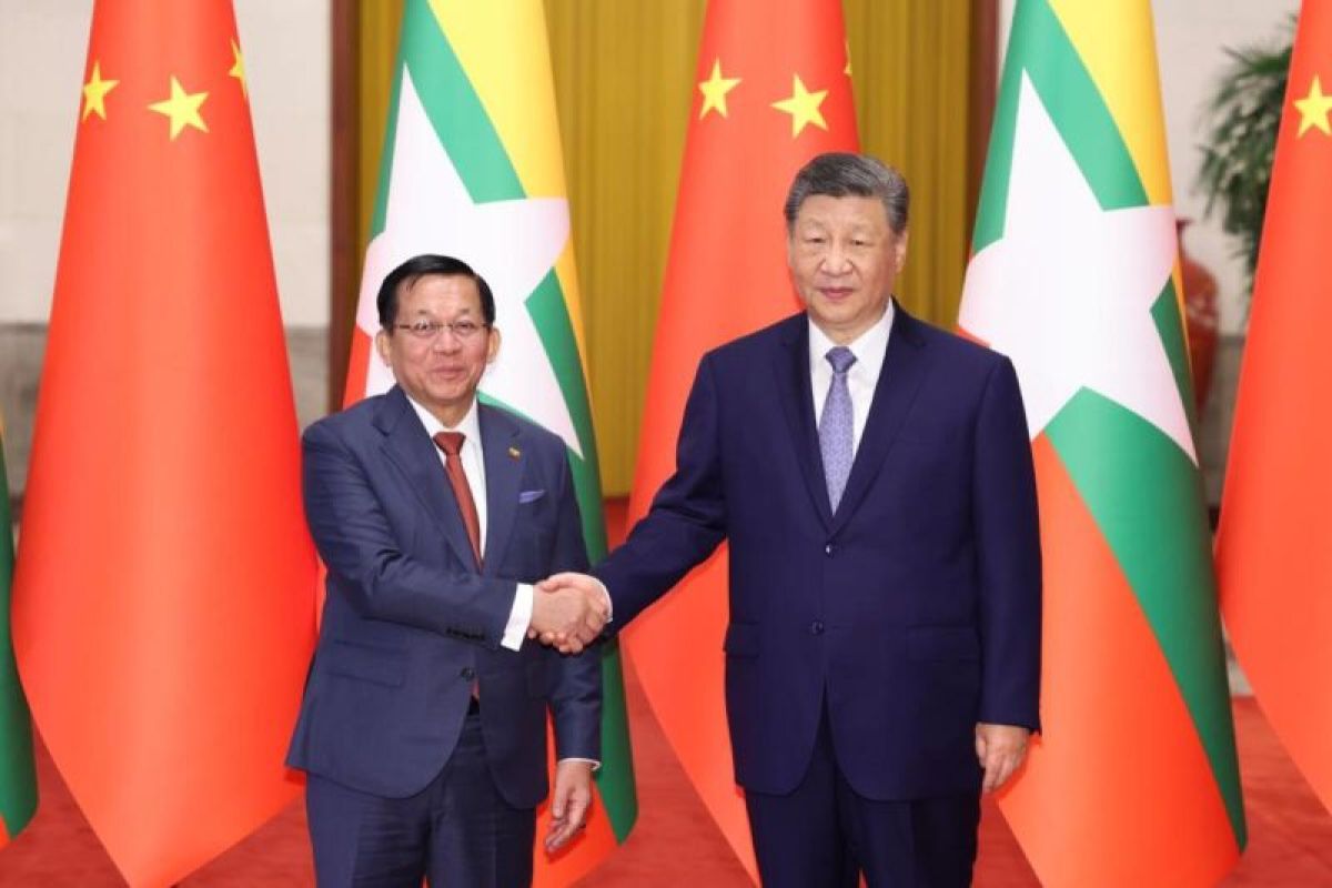 Chinese President, Myanmar counterpart discuss cooperation