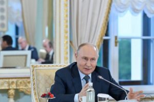 China enjoys robust growth, growing global influence: Putin